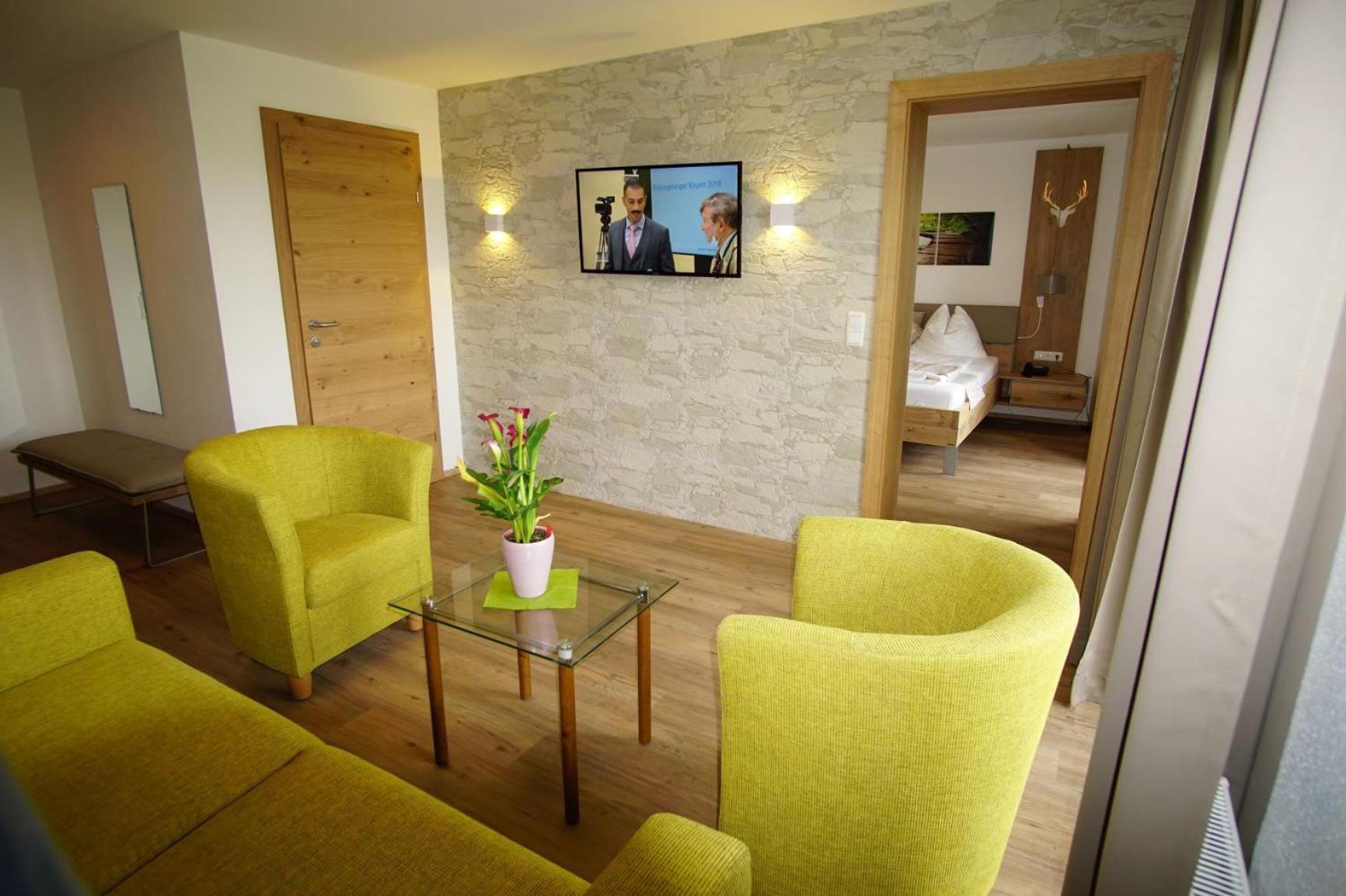 Hotel Irmgard Strass im Attergau Exterior photo